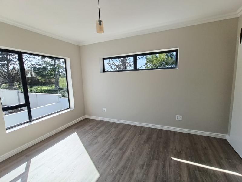 3 Bedroom Property for Sale in Kraaibosch Park Western Cape